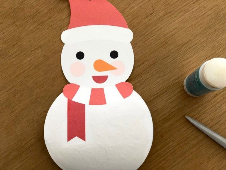 Bricolage Enfant : Un Bonhomme De Neige Avec Du Coton  Bonhomme De tout Activité Bonhomme De Neige