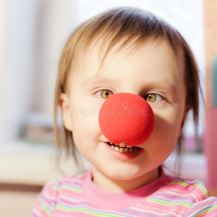 Enfant Avec Le Nez Rouge Photo Stock. Image Du Bonheur – 31633110 destiné Image Nez Rouge