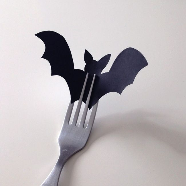 Épinglé Sur Halloween Home & Garden Decoration  Fashion & Food dedans Deco Chauve Souris Halloween