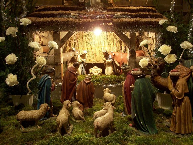 Fêtes Et Traditions – Noël – La Crèche De Noël intérieur Image Crèche De Noel Gratuite