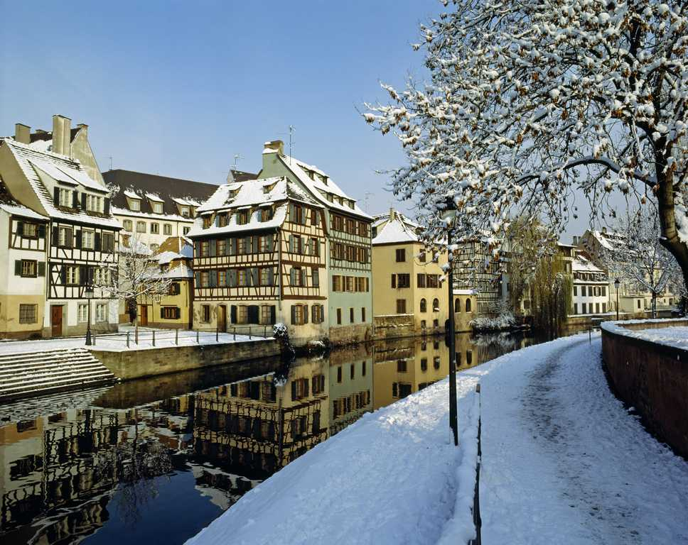 La Petite France - Strasbourg avec Le Petit Ours Strasbourg 