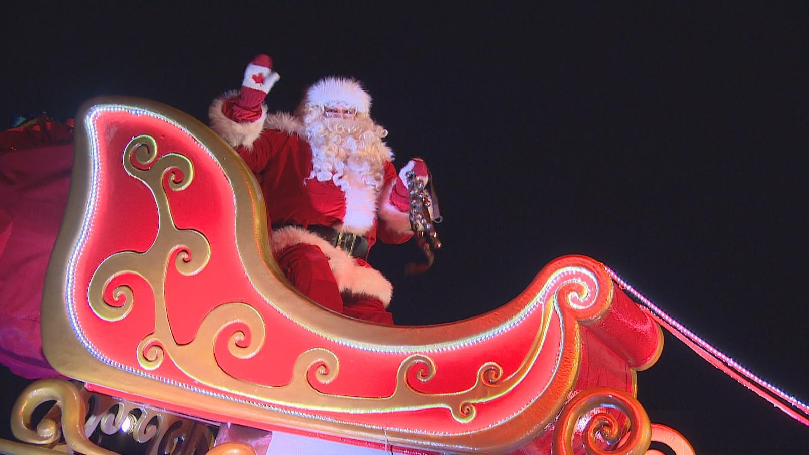 Le Père Noël Est À Winnipeg Samedi Avec Son Nouveau Traîneau  Ici tout Père Noël 