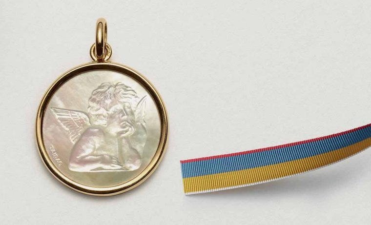 Quel Symbole Choisir Pour Une Médaille De Baptême avec Symbole Bapteme Religieux