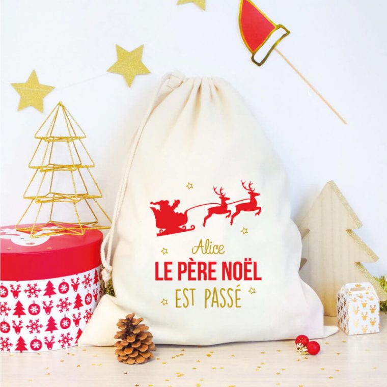 Sac Tissu Pour Cadeaux De Noël – Traîneau Du Père Noël tout Image De Cadeaux De Noel