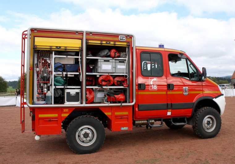 Véhicule Pompier Occasion – Traktorpool Schlepper serapportantà Tout Les Camions De Pompiers