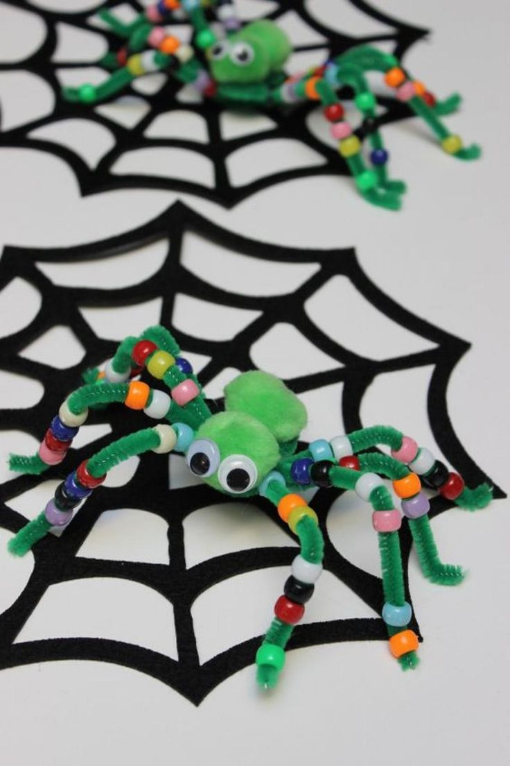 Voici 8 Magnifiques Bricolages À Réaliser Avec Les Enfants Pour dedans Bricolage Halloween Maternelle 