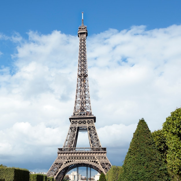 Vue Du Paysage Lointain De La Tour Eiffel  Photo Gratuite concernant Tour Eiffel Photos Gratuites 