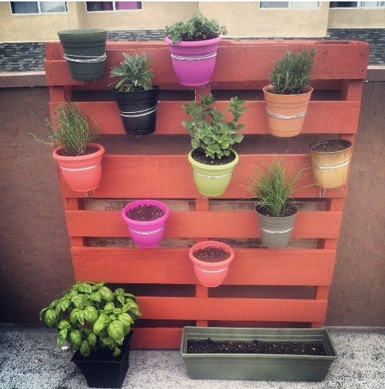 table de jardin en bois