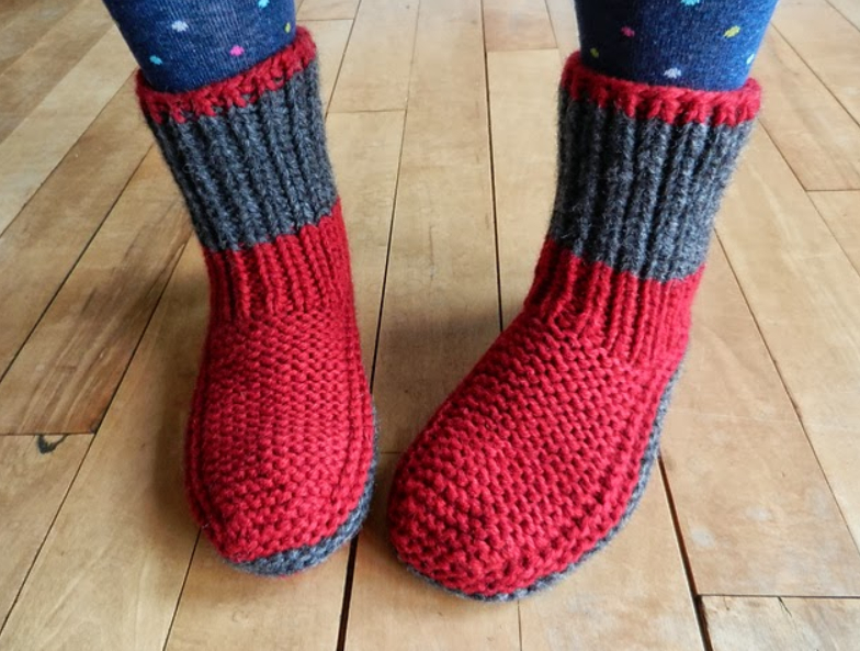 1001 Pantoufles Au Tricot  Crochet Socks, Knitted Slippers, Knitting concernant Modèles Gratuits Chaussons Adultes 