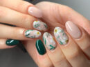 45 Pretty Floral Nail Designs For Spring You Must Try  Vernis À Ongles intérieur Ongle Vert Pastel