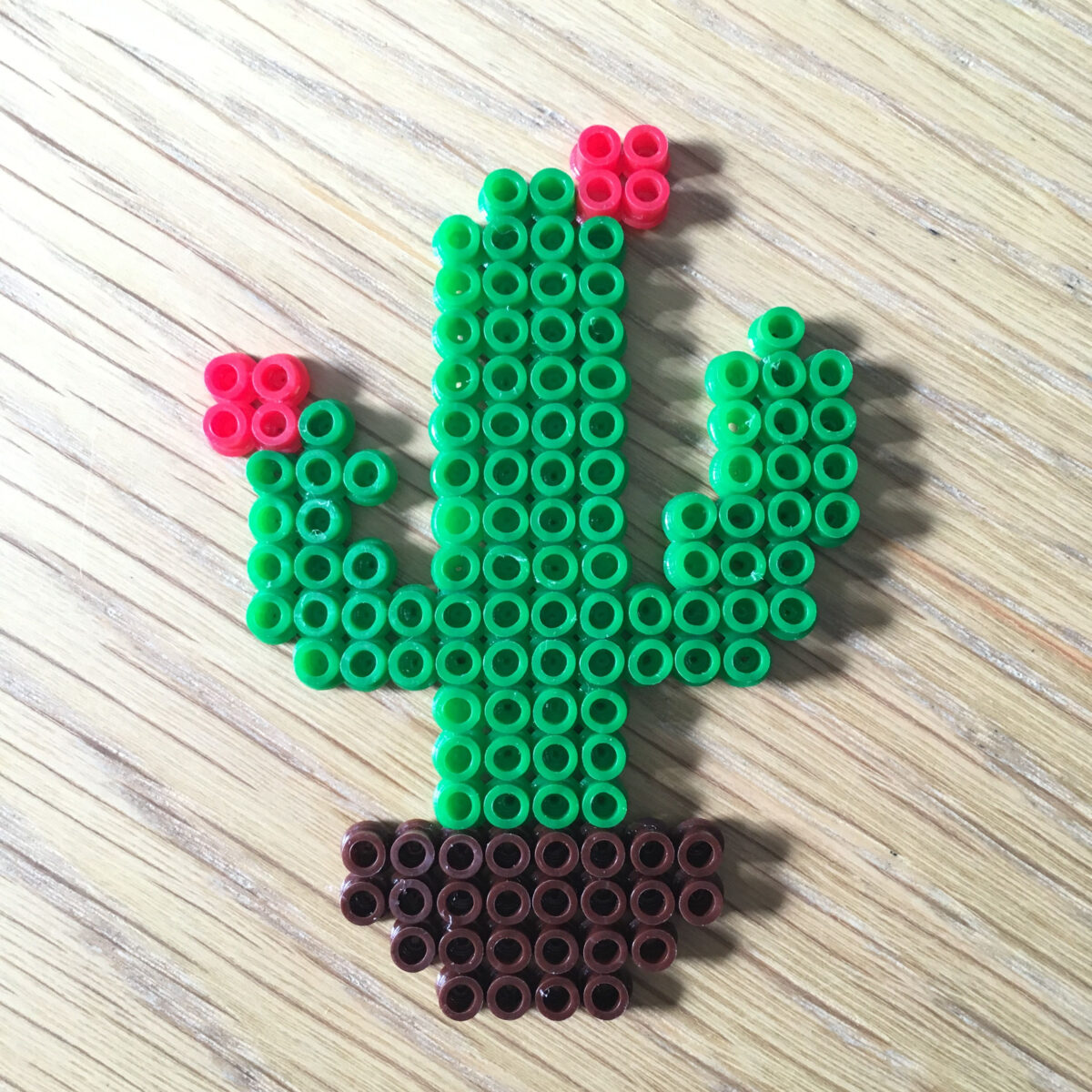 Cactus En Perles Hama (Perles À Repasser)  Les Ateliers Diy Du Panda pour Perle Hama Modele fascinant