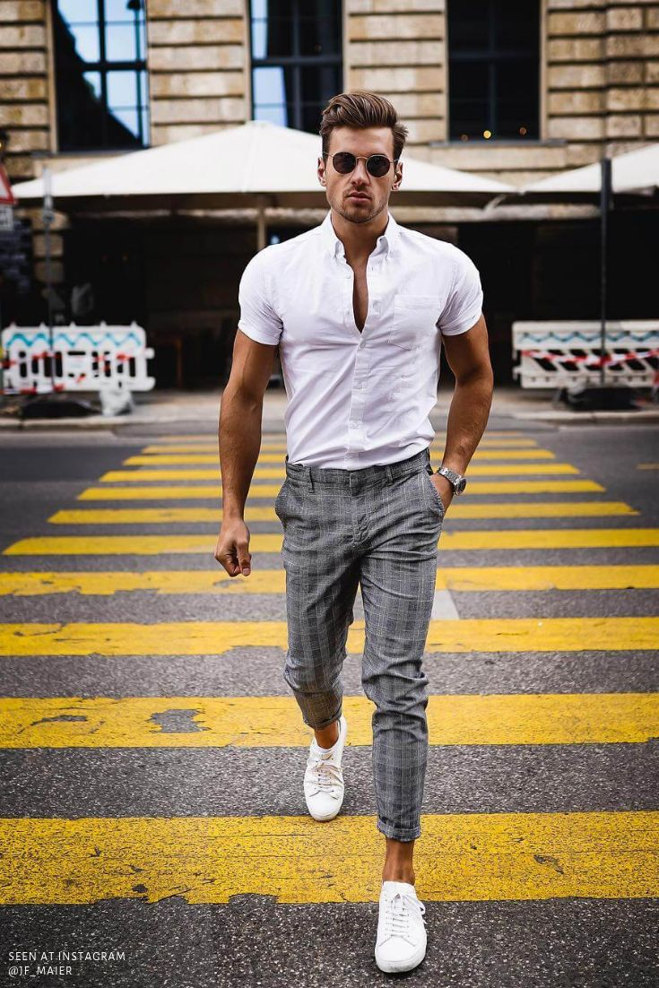 City Dress Casual Chic Men&amp;#039;S Outfit With Checked Trousers And White destiné Style Homme Classe fascinant 