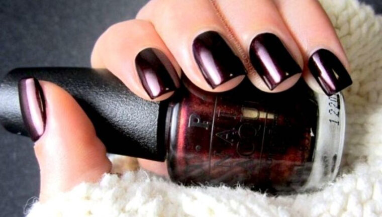 Les Nouvelles Couleurs De Vernis À Absolument Porter Cet Hiver dedans Idee Vernis Semi Permanent Hiver fascinant