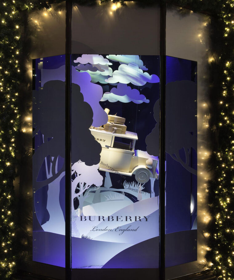 Les Plus Belles Vitrines De Noël 2016 – Madame Figaro pour Vitrine De Noel Originale