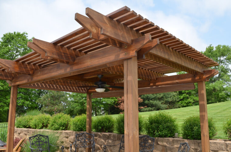 Pergola Posts Rustic Untreated Teak Pergolas Pegola With Hardwood encequiconcerne Pergola Bois Design intéressant