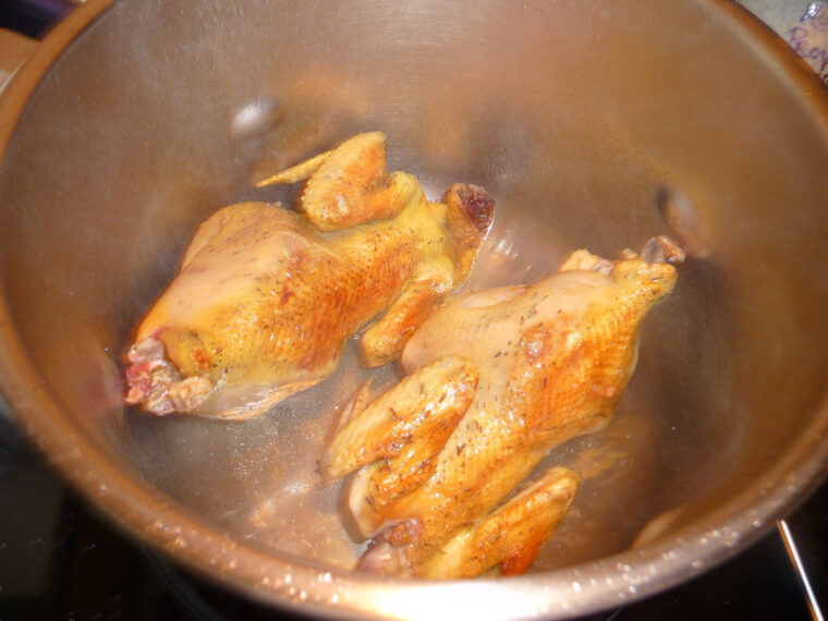 Pigeons En Cocotte Et Ses Brocolis ! – Chez Vikki à Pigeon Cocotte Grand Mère