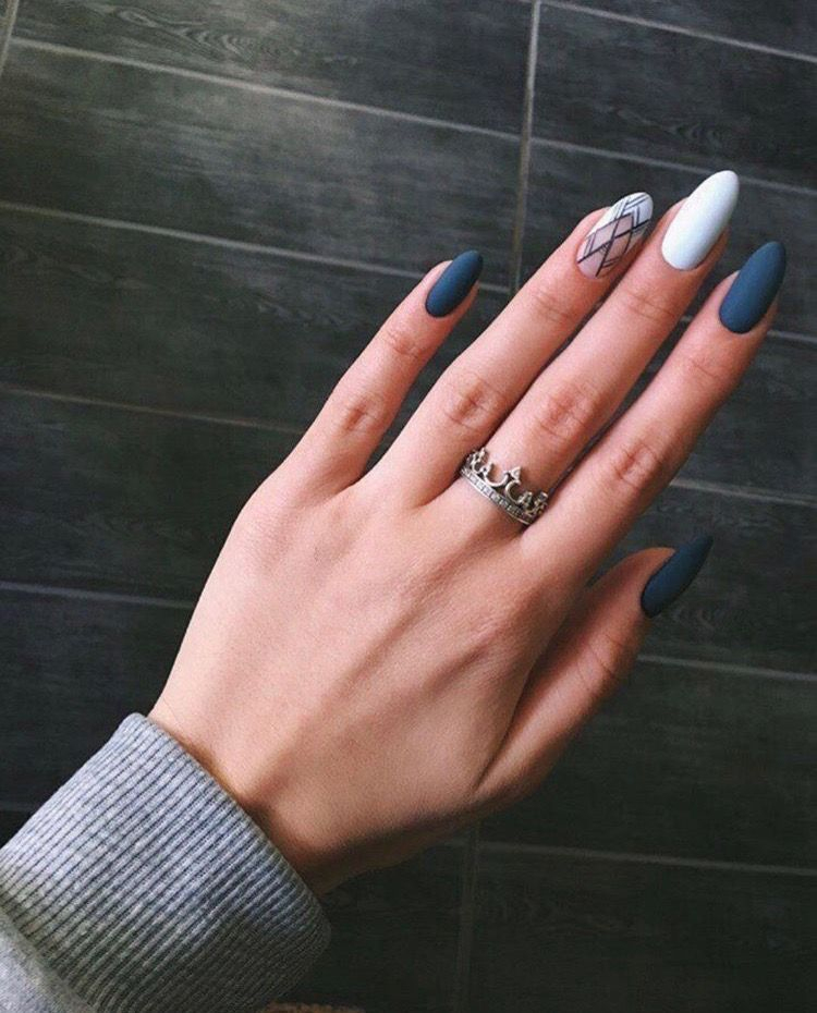 Pin By Rebecca Montanaro 🤍 On Nails  Solid Color Nails, Manicure pour Idee Vernis Semi Permanent Hiver fascinant 