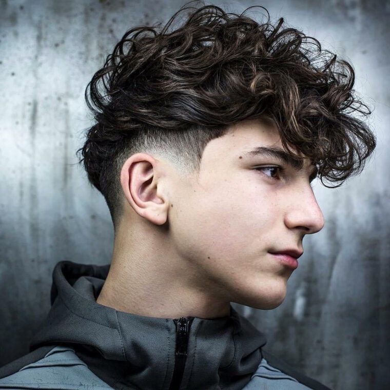 Pin Em Hair à Coupe Cheveux Homme 2023 vous pouvez essayer