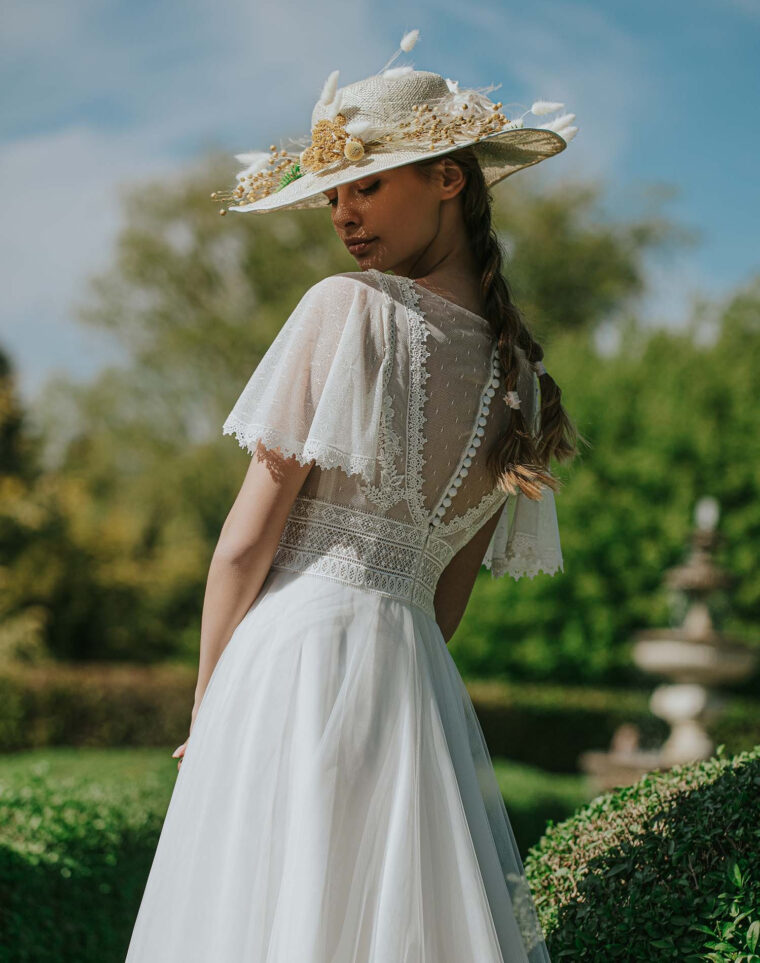 Robe De Mariage Dentelle Bohème Et Tulle À Pois Leto concernant Robe De Mariée Bohème