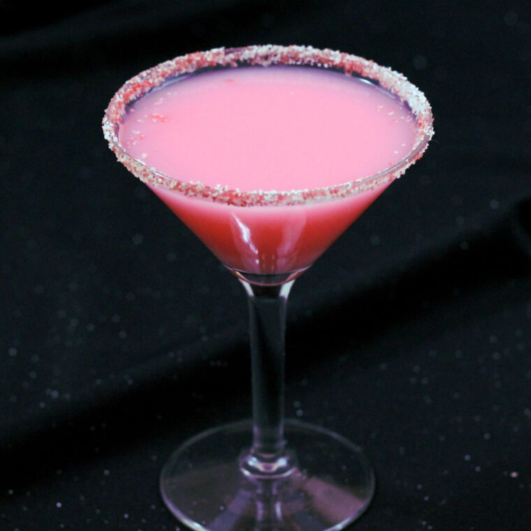 The Candy Cane Cocktail Has The Expected Peppermint Flavor Along With tout Cocktail Bonbon Candy Cane Spritzer Cocktail