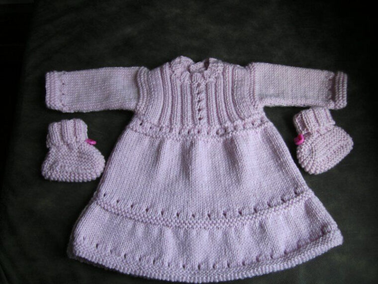 Tuto Tricot Layette Naissance – Altoservices avec Modele Tricot Layette Naissance Gratuit Avec Explication