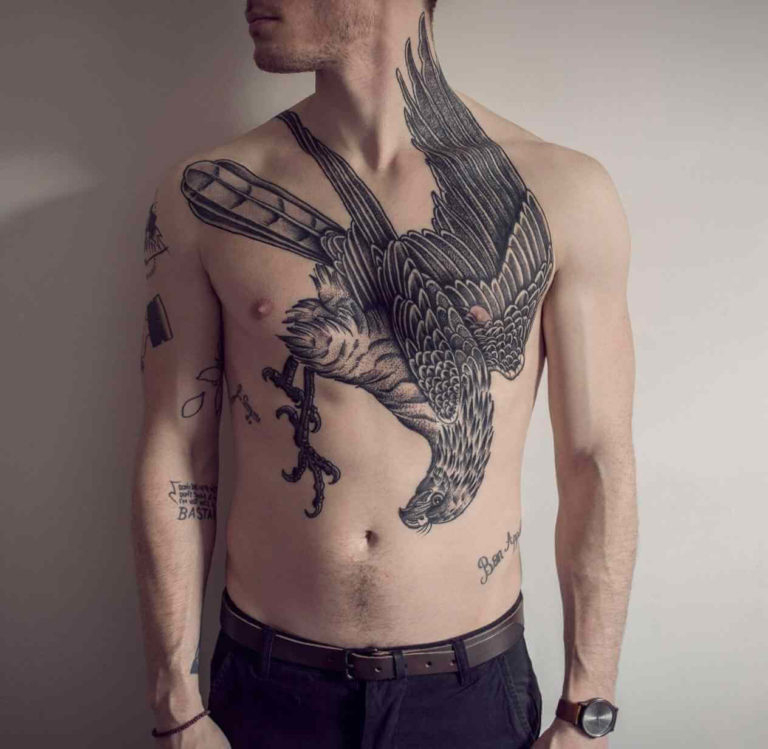 Uage Homme Pectoraux : 49 Modèles Sublimes tout Tatouages Homme Pectoraux intéressant