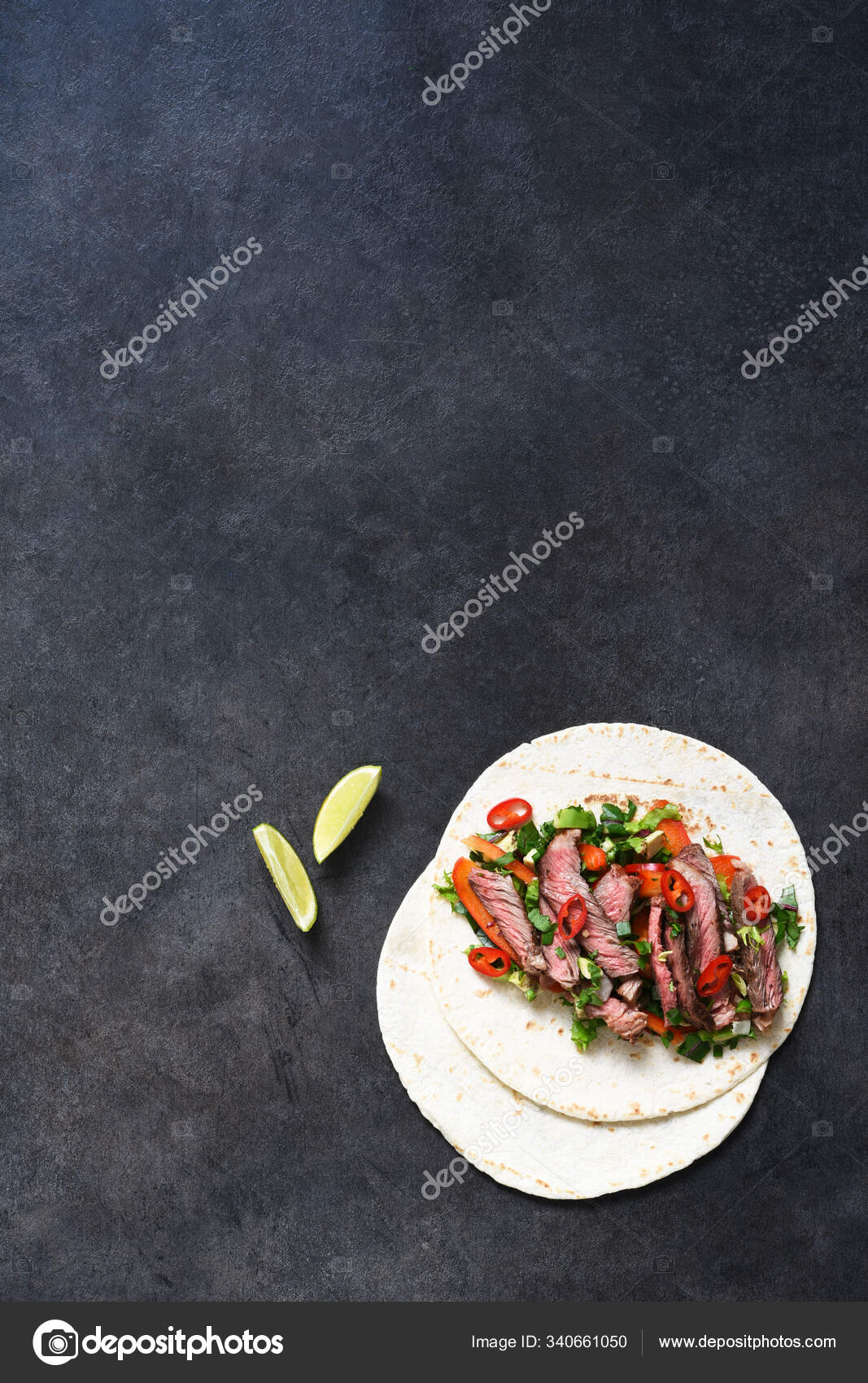 Classic Mexican dish - corn tortilla with vegetables — Stock Photo