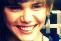 justin bieber purse happy smile