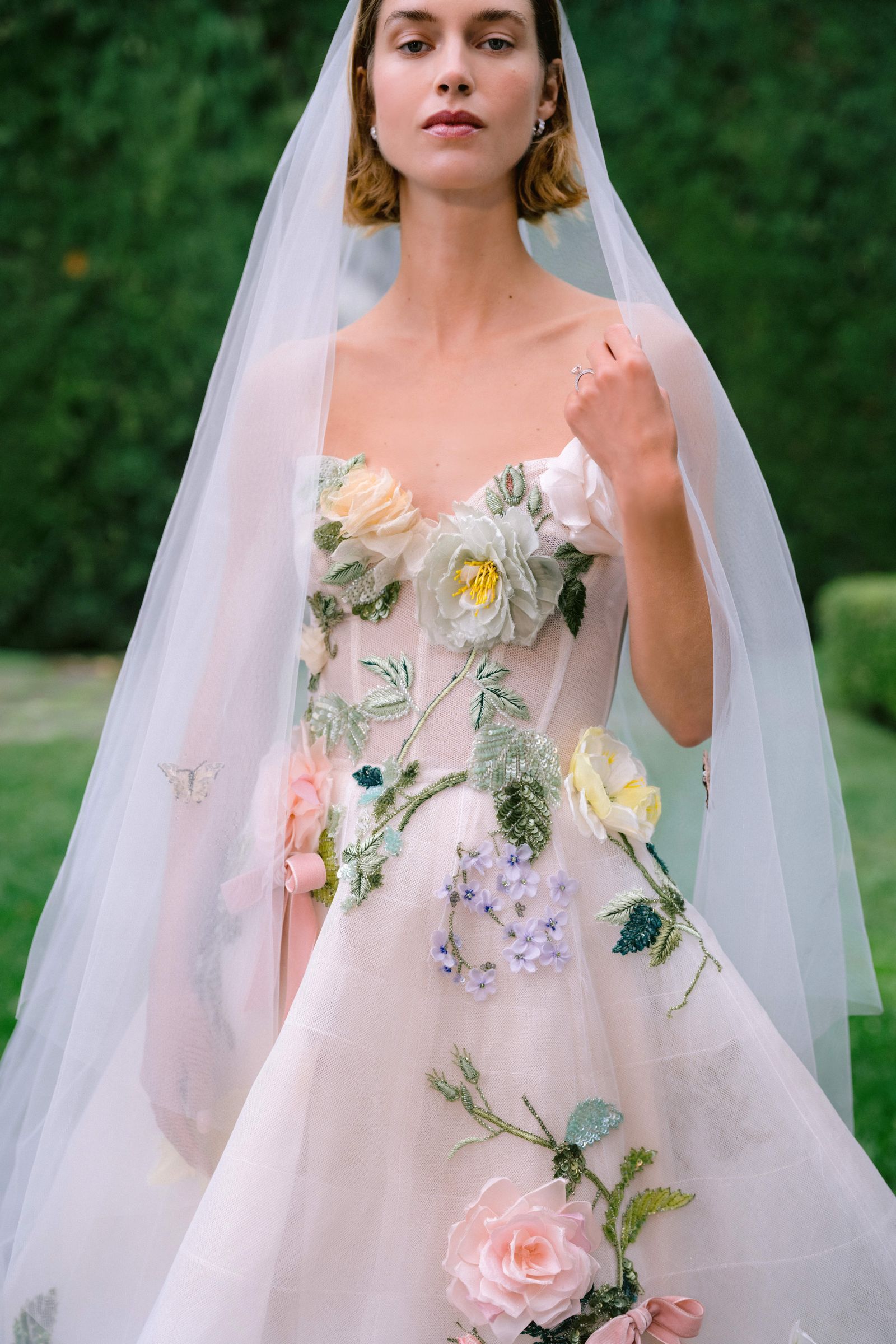  Der größte Brautmodentrend im Jahr 2025? Korsetts! 