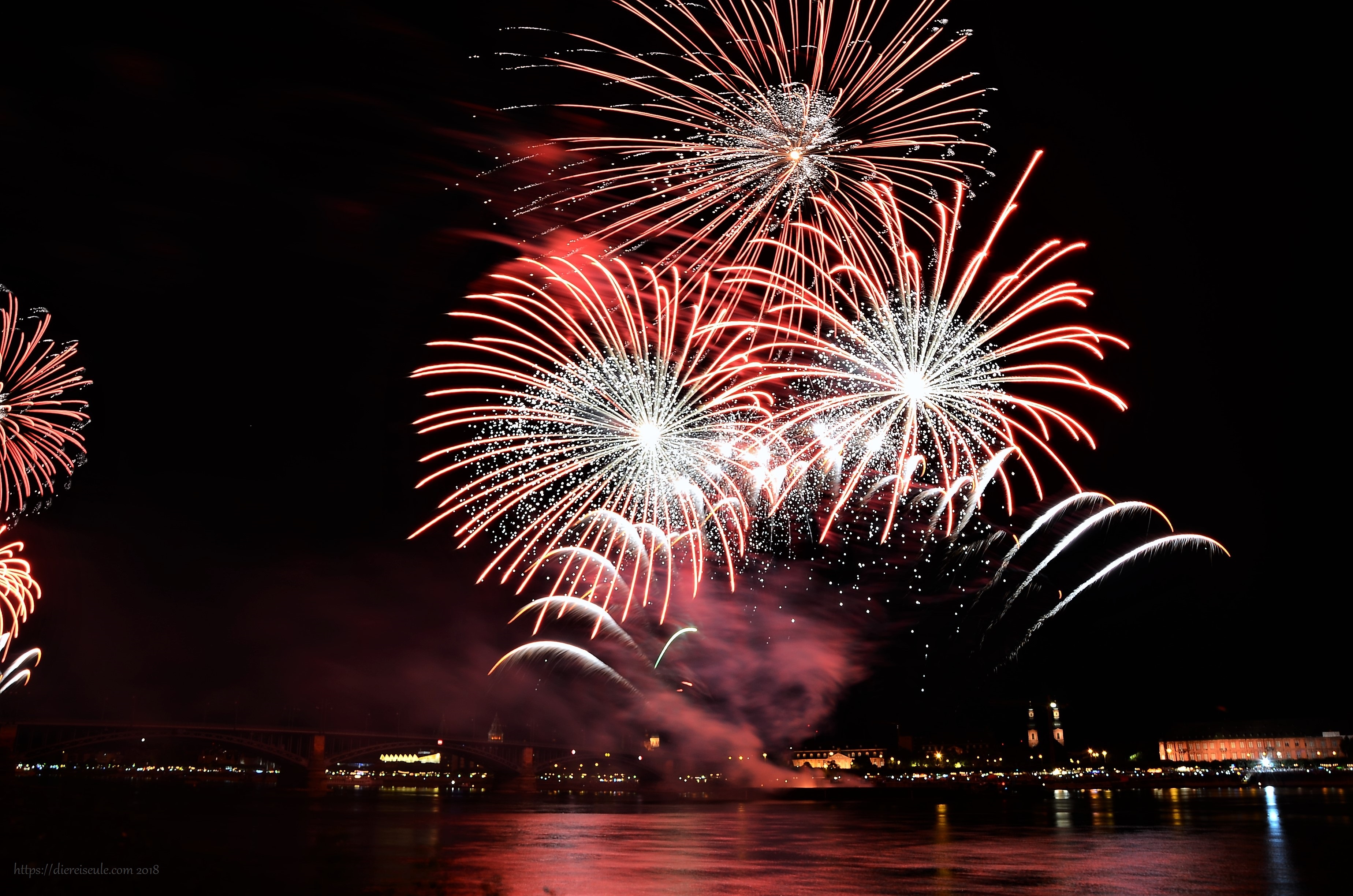  Mainzer Sommerlichter 2018 - Bilder vom Feuerwerk - DieReiseEule 