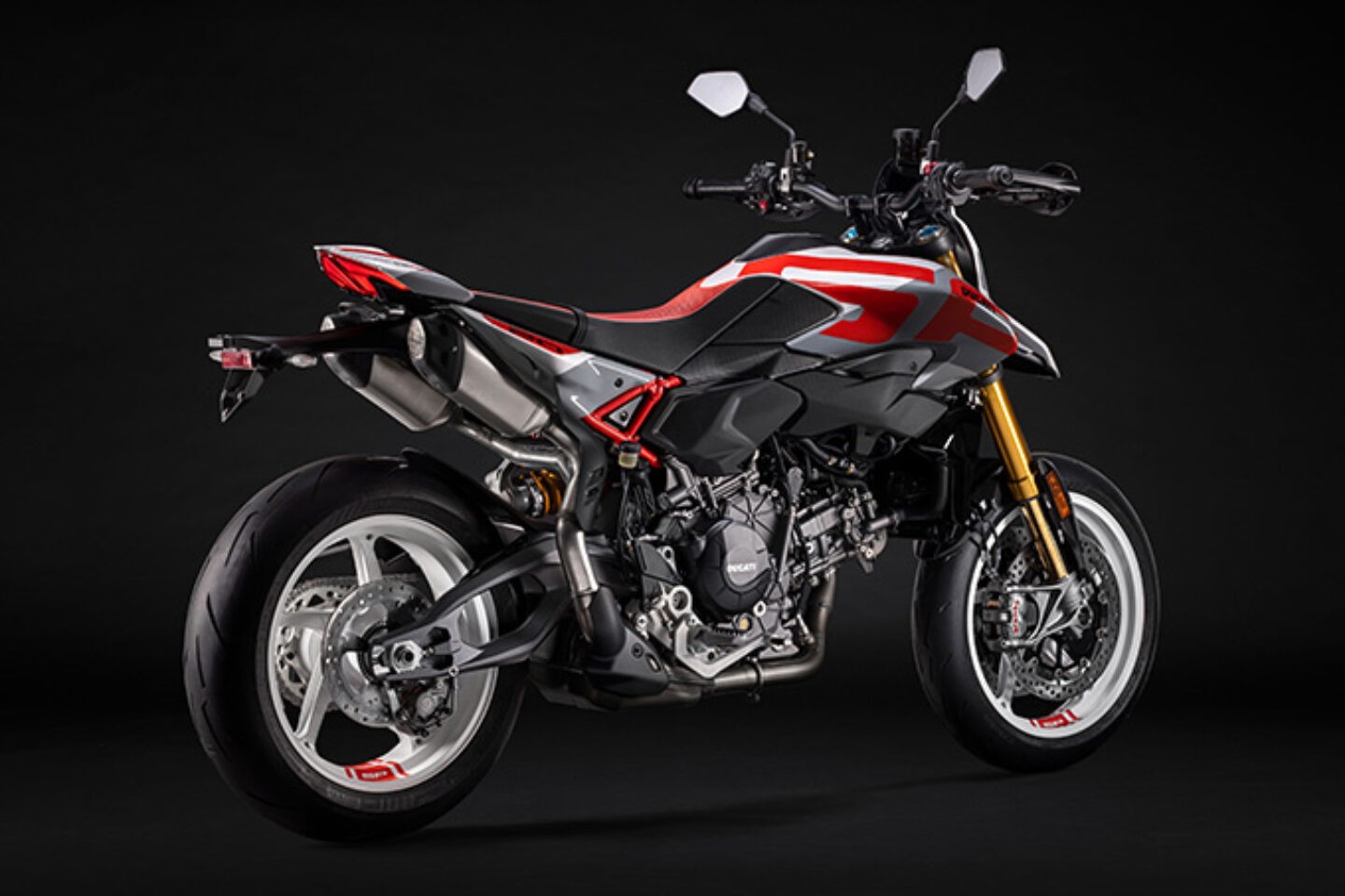  Foto zu Tecnoneo: La Hypermotard V2 de Ducati abandona las válvulas Desmo para 