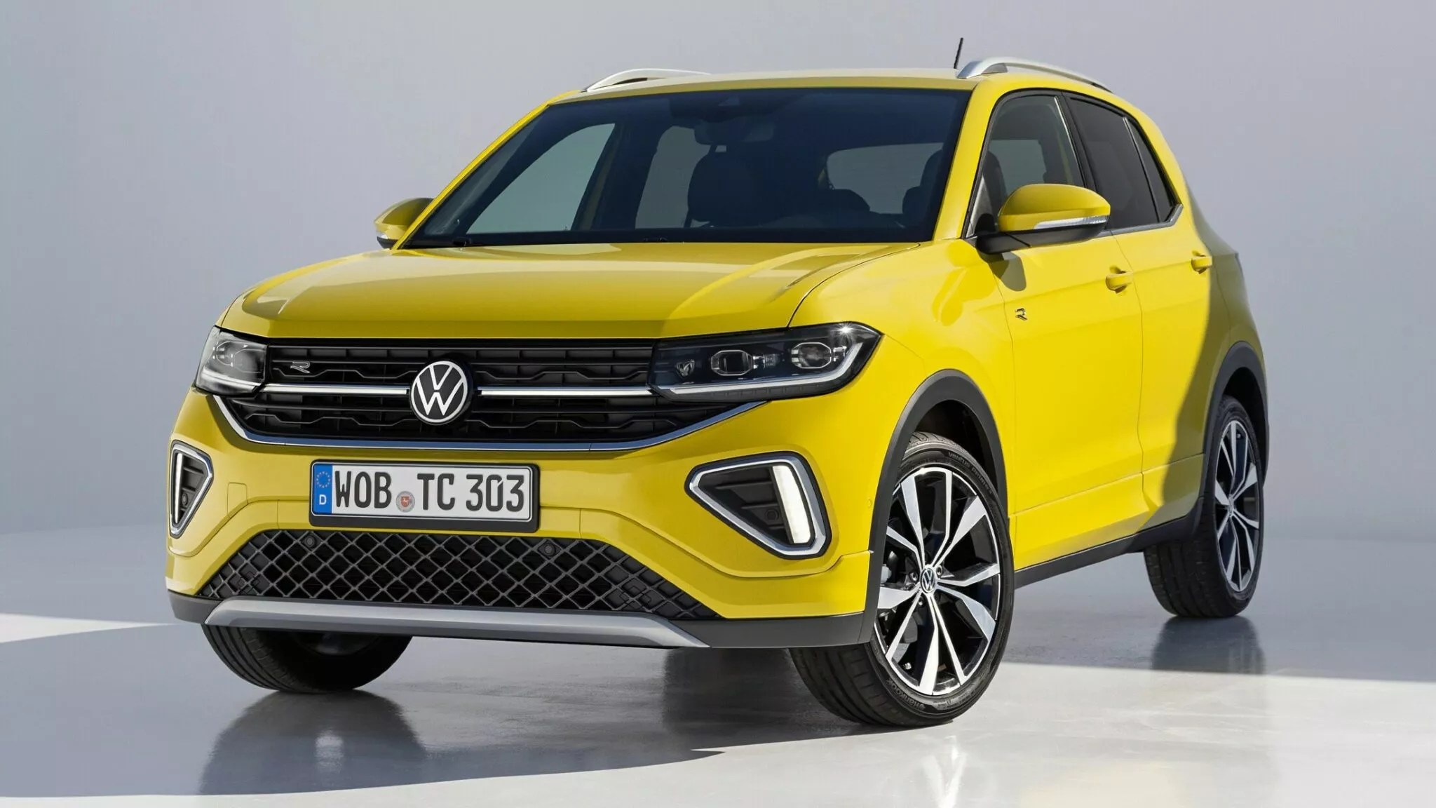  Volkswagen T-Cross 2024 tem grade iluminada do Taos e painel Motiv 
