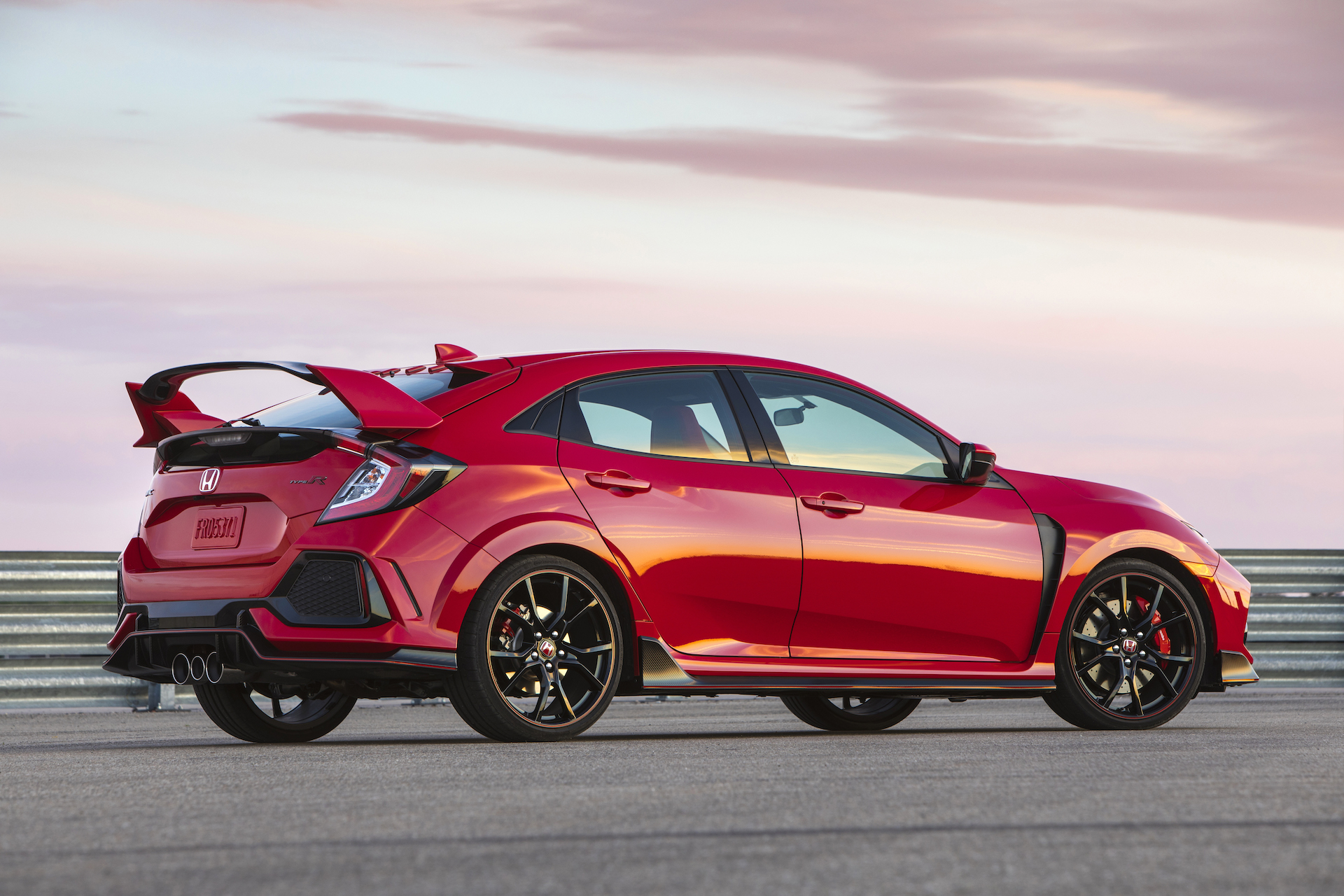  Foto zu Honda looks at adding power, all-wheel drive to Civic Type R 